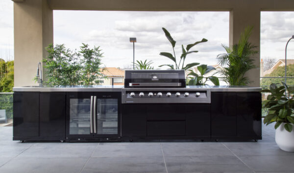 Galaxy Black 6 Burner BBQ Kitchen 3 Lifestyle 01